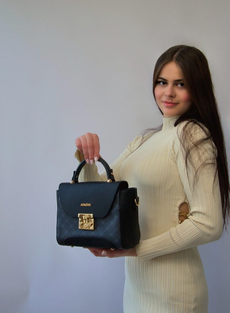 Armine donker blauw handtas